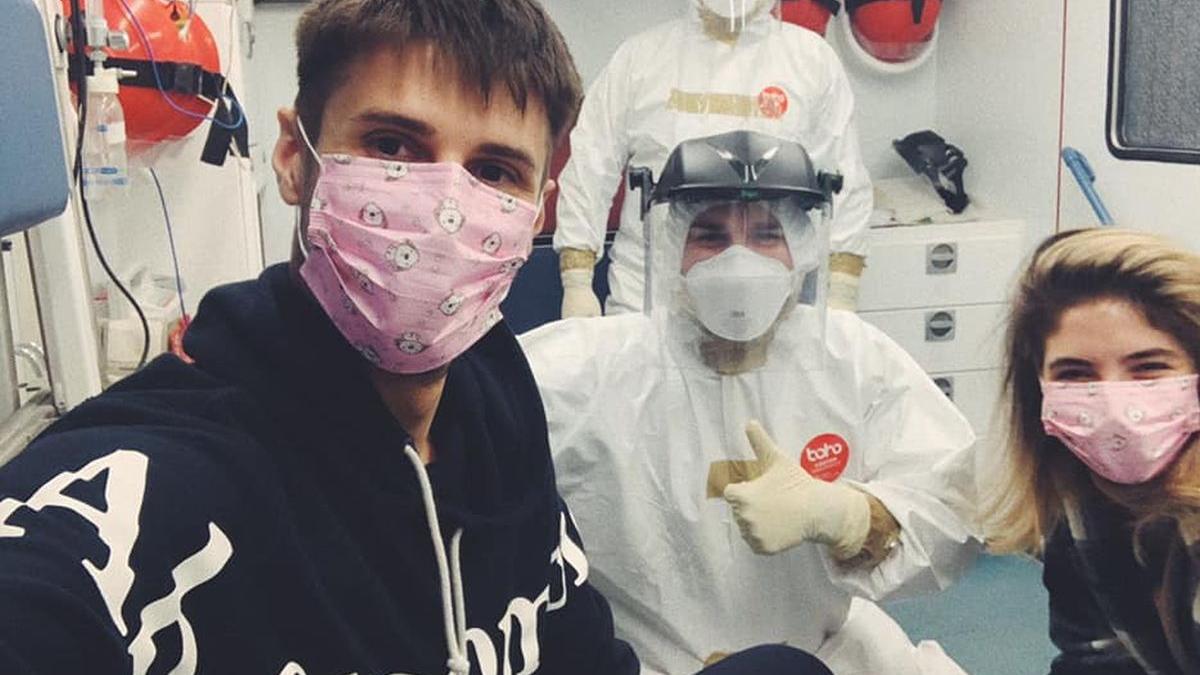 tanara detanara de 24 de ani infectata cu coronavirus apa nu primim asistentele sunt de nota 10 si