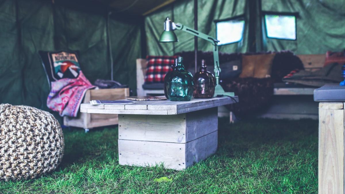 si a transformat locuinta intr un loc de camping cu piscina dupa ce vacanta de paste i a fost si a transformat locuinta intr un loc de camping cu piscina dupa ce vacanta de paste i a fost