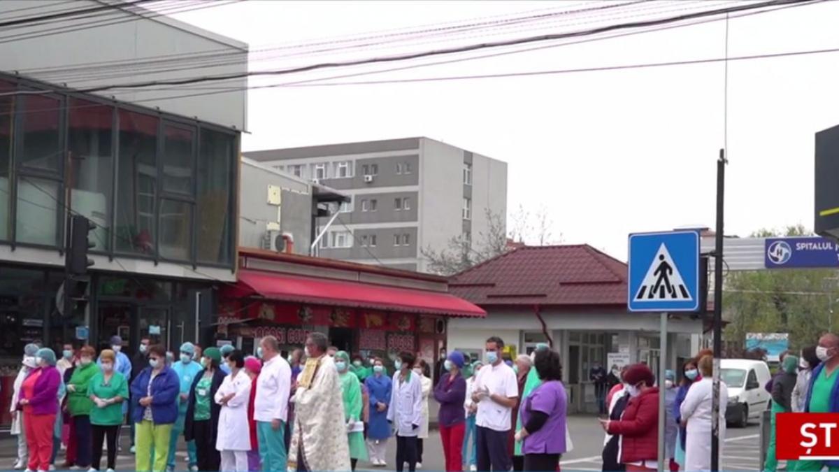 manager spital targoviste amenda iesit in strada cu medici inchinat moaste