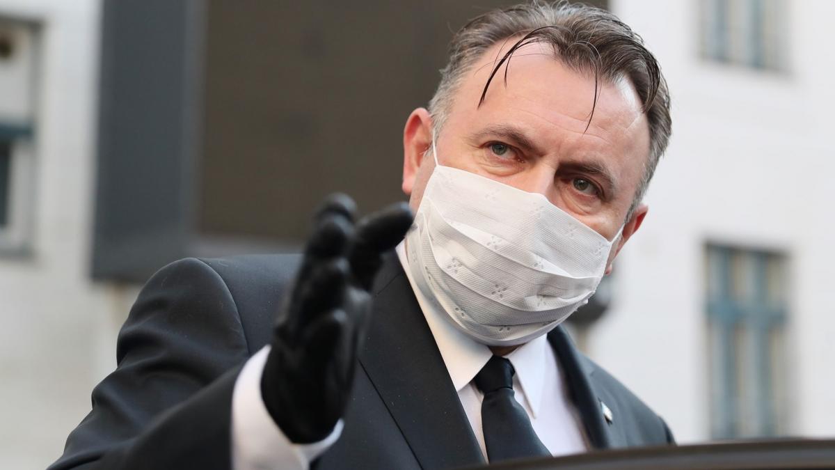 ministerul sanatatii procedura de carantinare a pacientilor asimptomatici in hotel