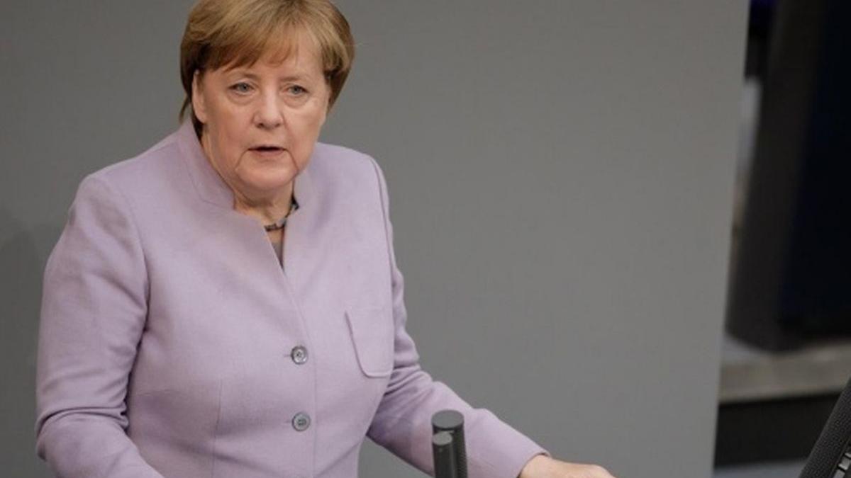 angela merkel atentioneaza criza este abia la inceput