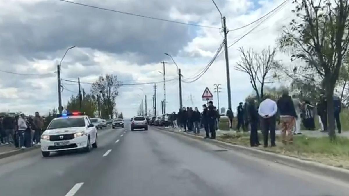 inmormantare sute oameni cimitir privat baia mare