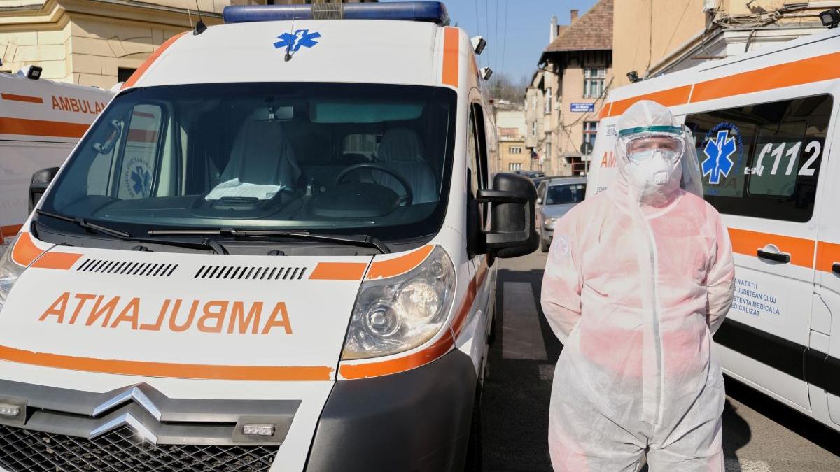 medicul lorena adriana birleanu din suceava a murit acasa cu simptome de covid 19