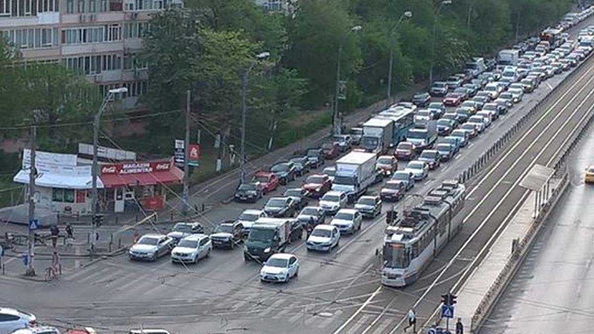 aglomeratie capitala trafic masini