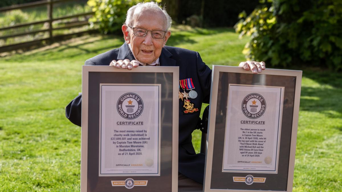 erou centenar celebrat pentru generozitate