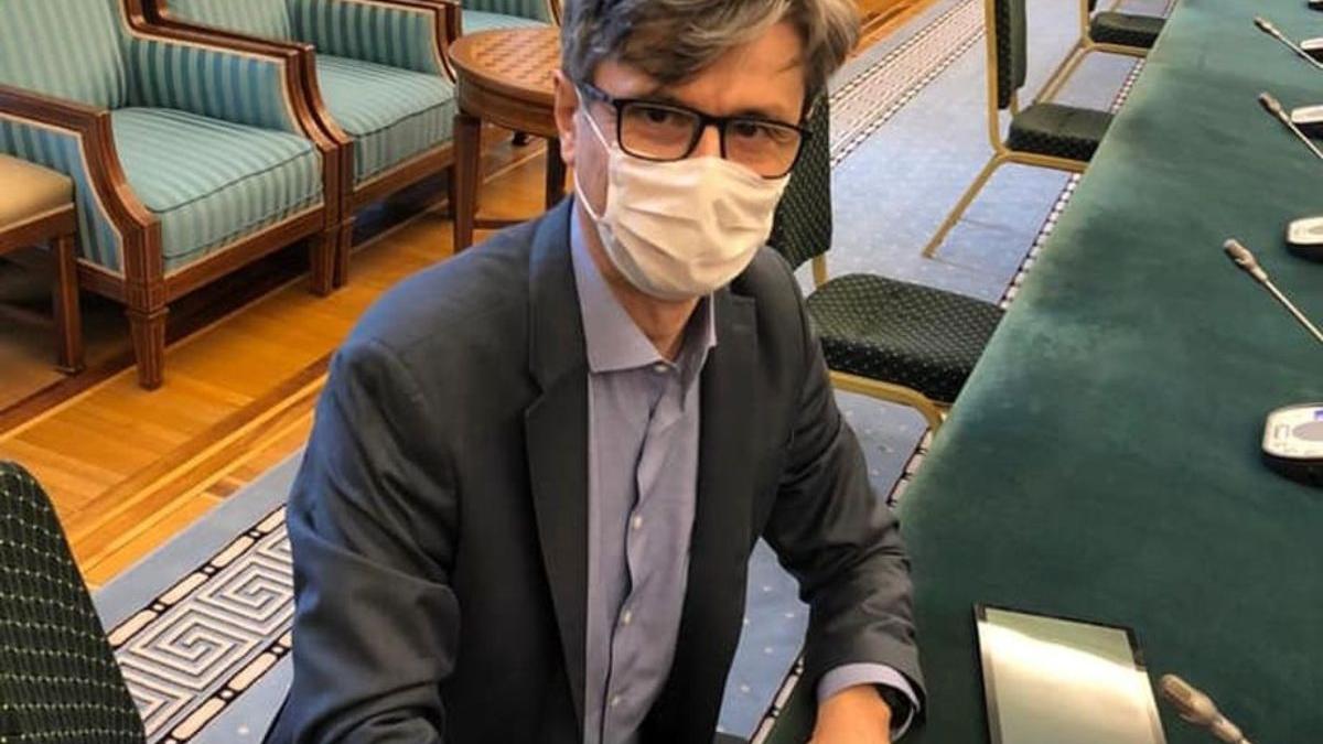 ministrul economiei va fi nevoie de 100 milioane de masti dupa 15 mai pret masca 2 lei