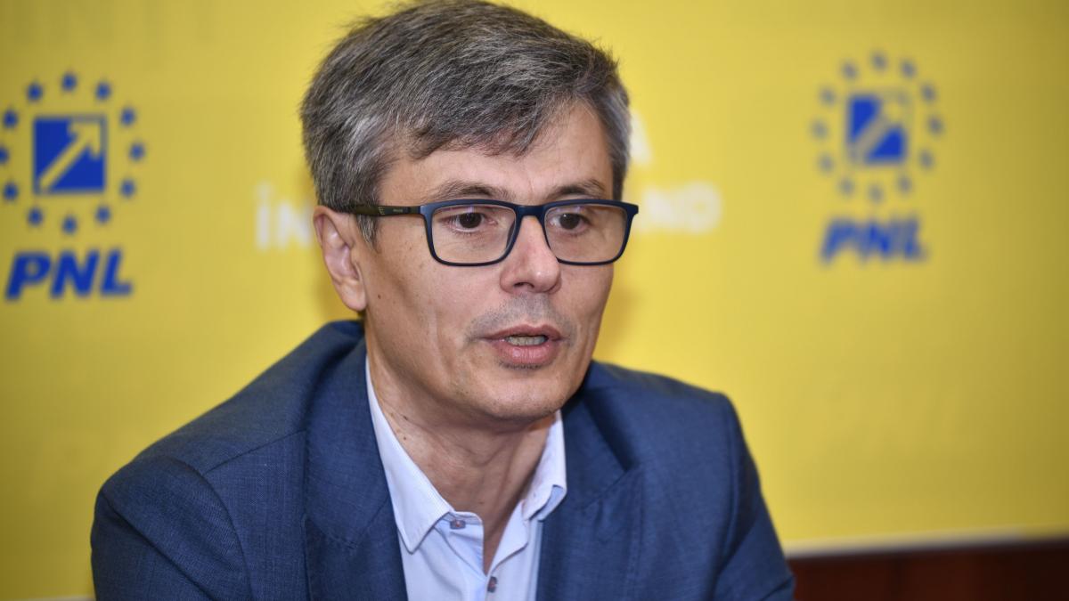 masuri turisti sezon turistic estival