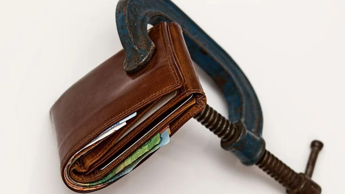 datorie deficit bugetar