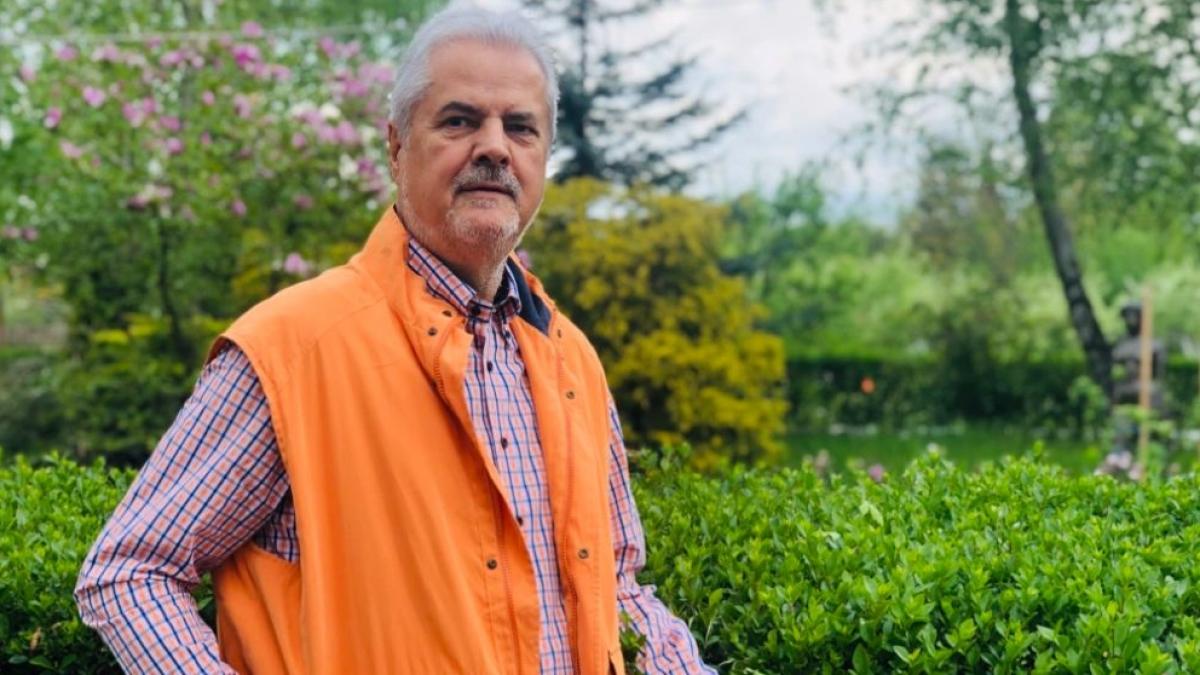 adrian nastase critici dure pentru klaus iohannis
