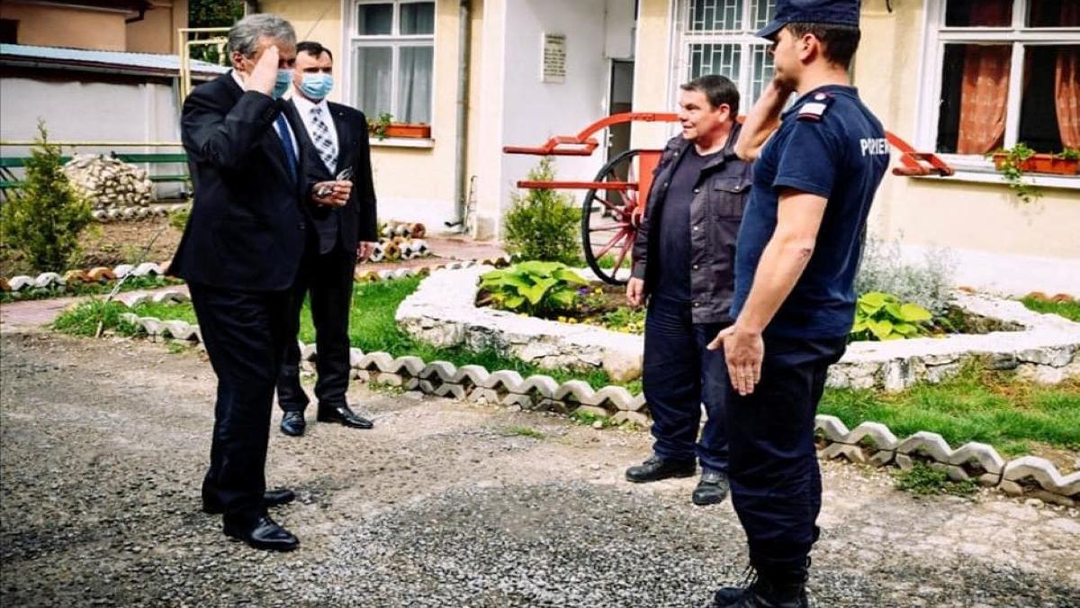 vela mesaj ziua internationala a pompierilor