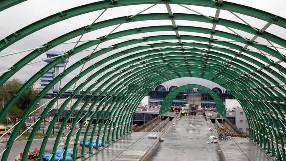 calea ferata gara de nord aeroportul henri coanda gata in proportie de 70