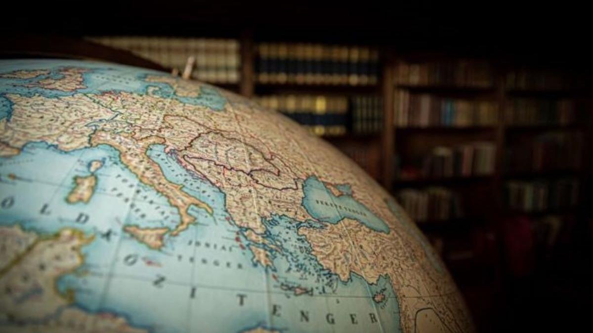 premierul viktor orban a postat pe facebook harta ungariei mari in care este inclusa si transilvania