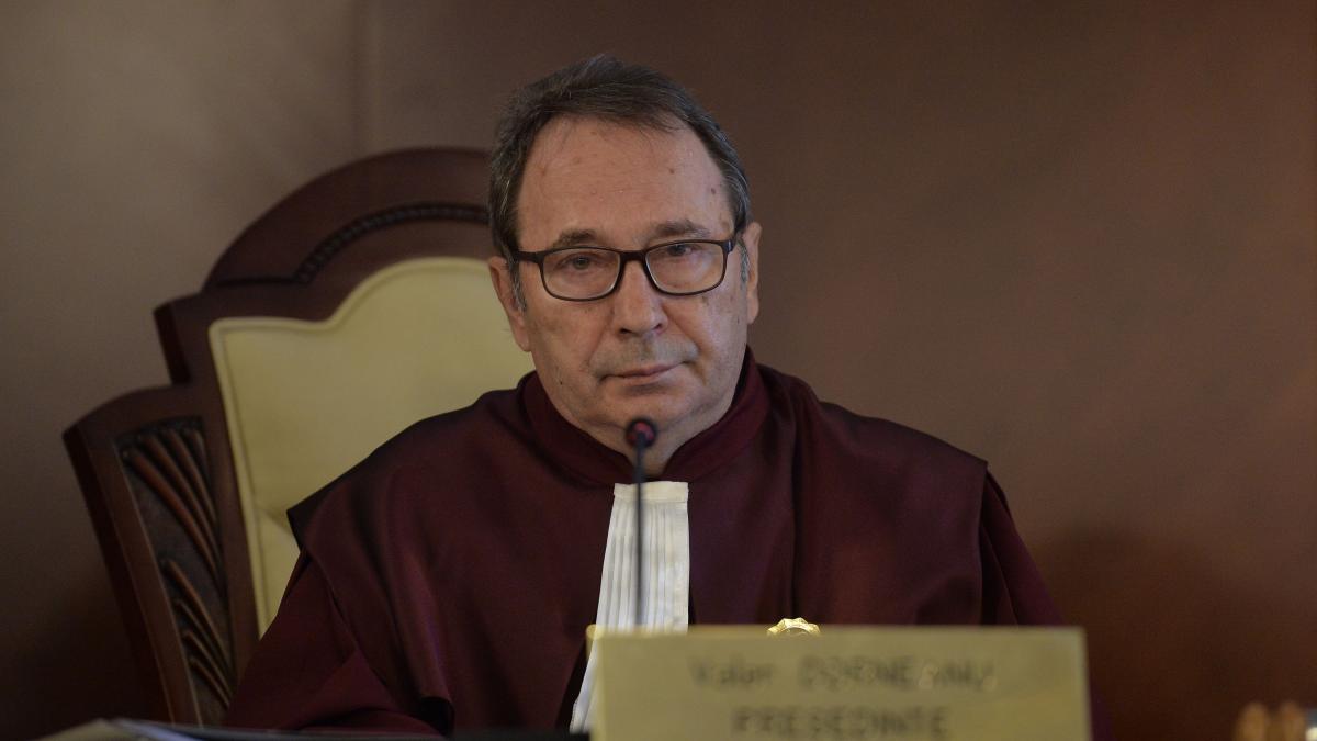 valer dorneanu curtea constitutionala amenzi