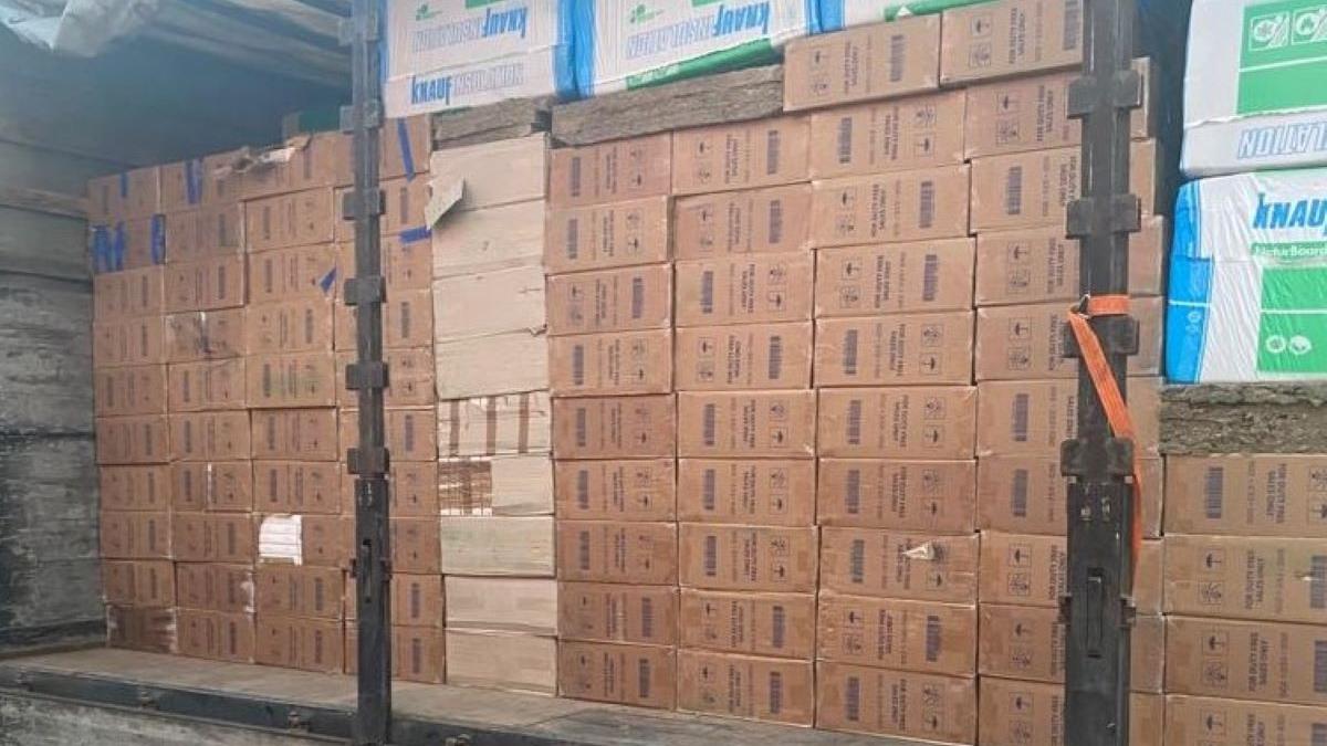 peste 110 000 de pachete de tigari de contrabanda confiscate in drobeta turnu severin