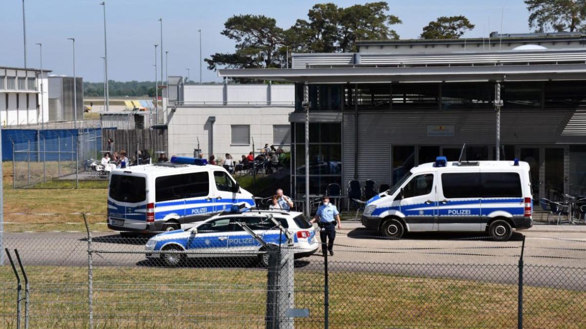 romani munca germania blocati politie parcare aeroport