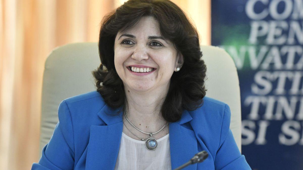 monica anisie scandal recomandari insp elevi locuiesc cu persoane peste 65