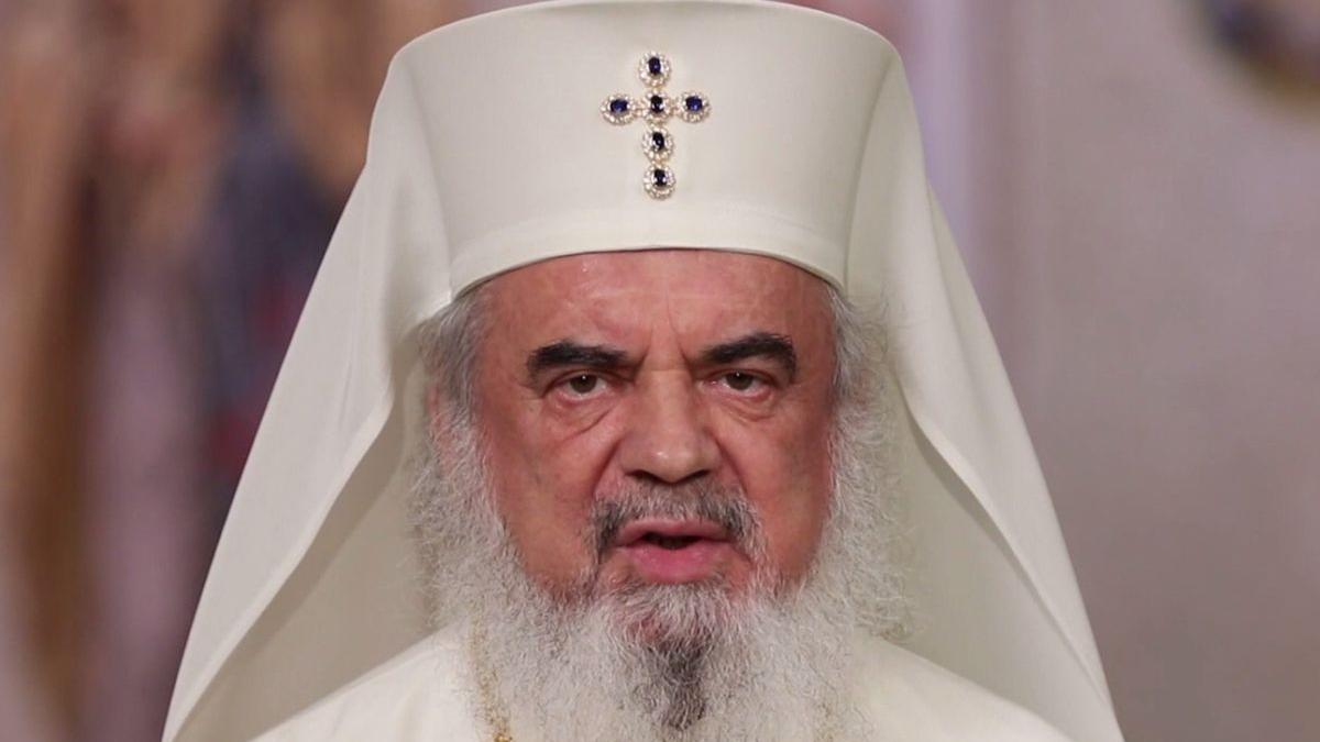 patriarhul daniel redeschiderea bisericilor participare la slujbe
