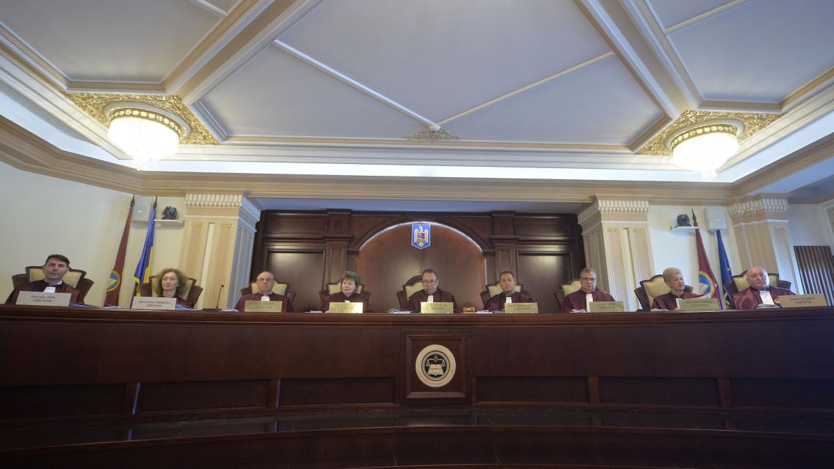 curtea constitutionala lege stare de alerta