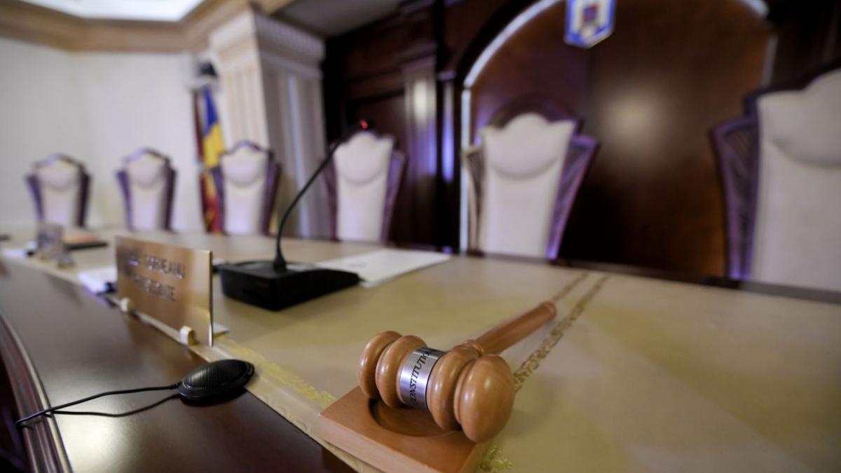 curtea constitutionala stare alerta 3 zile fara restrictii