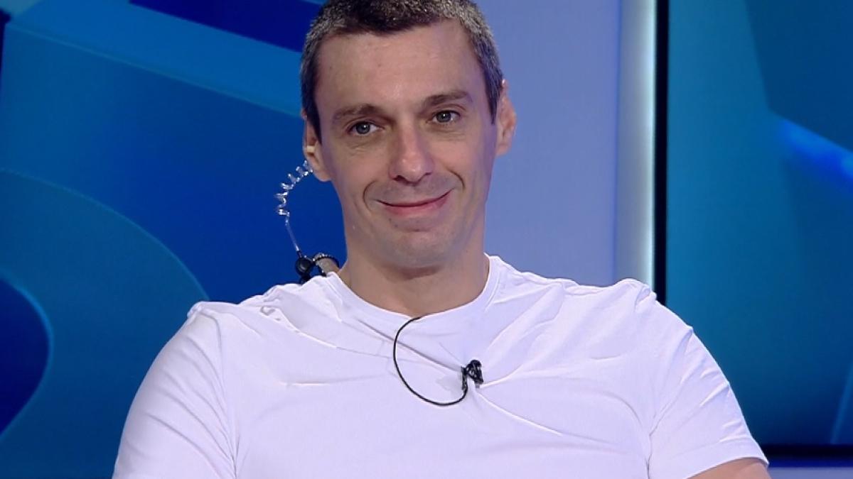 mircea badea povesteste cum a luat decizia sa se tunda singur