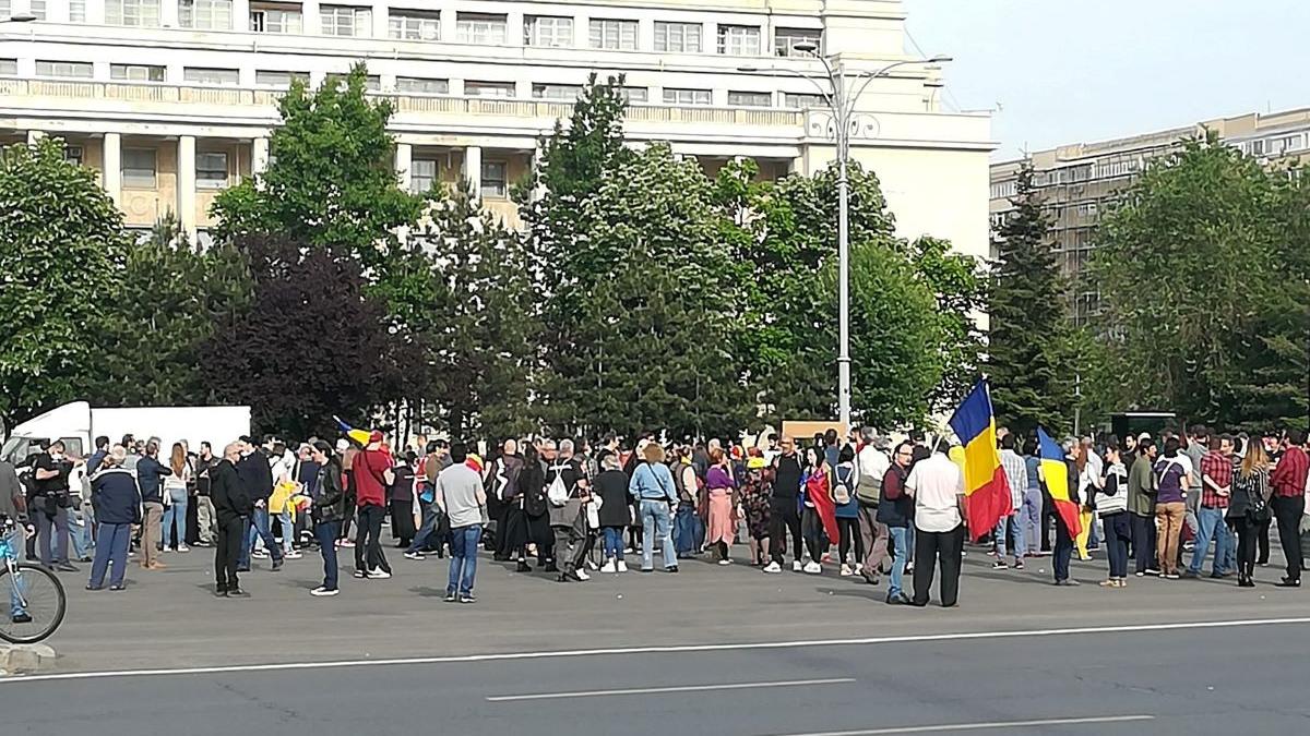 protest impotriva guvernului in prima zi a starii de alerta