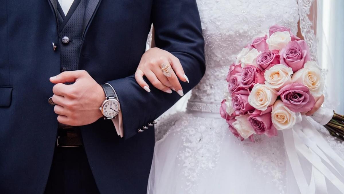 declaratia pe proprie raspundere tradusa pentru nunti si botezuri ce inseamna eveniment cu numar