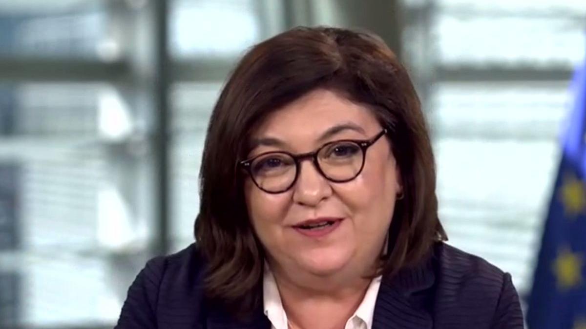 reguli si recomandari pentru transportul cu avionul adina valean principala cerinta e purtarea