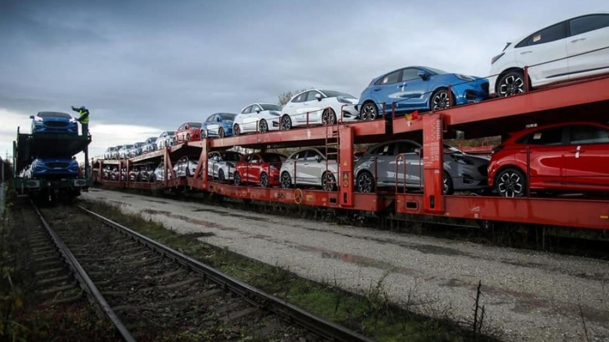 ford reia munca in doua schimburi la uzina de la craiova