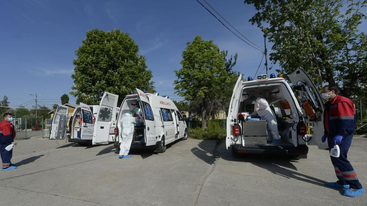 medic radauti vin bolnavi nu pot fi preluati paturile pline ambulante multe