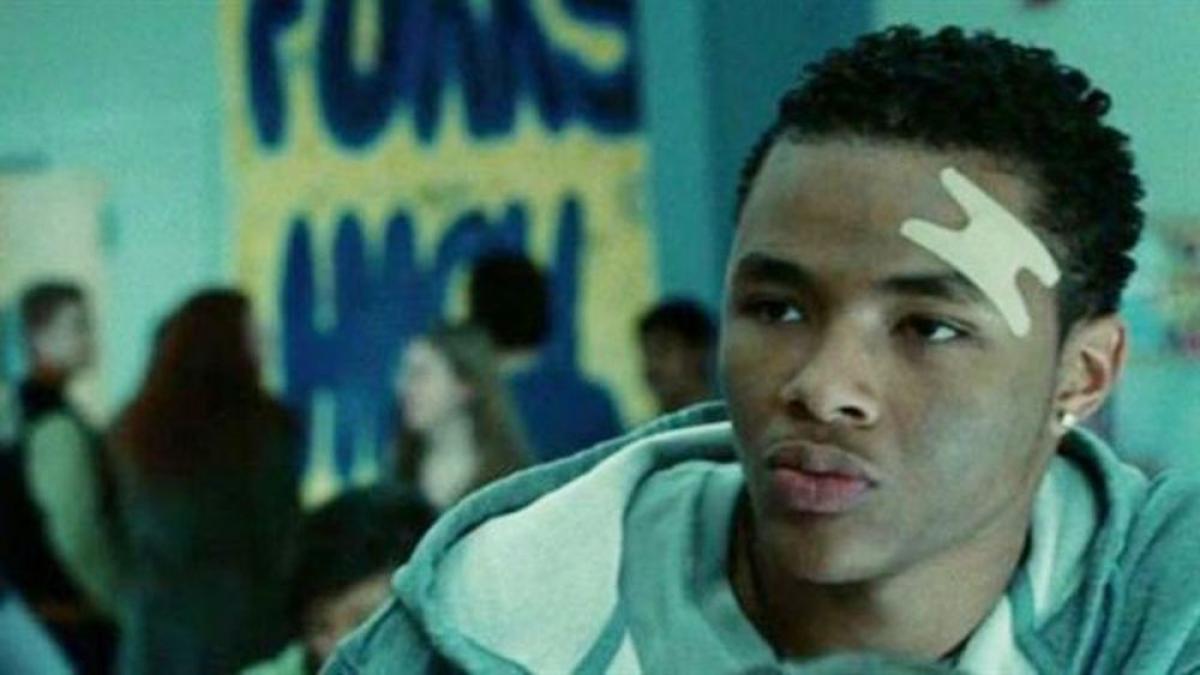 actor din twilight gasit mort in casa alaturi de iubita sa