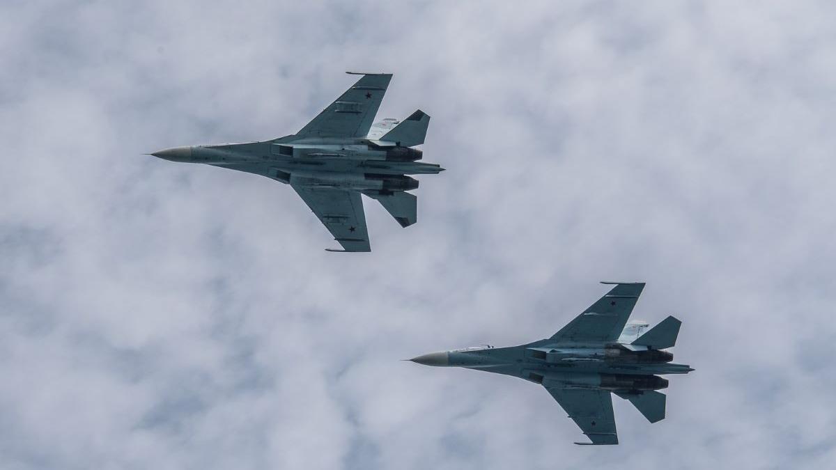 bombardiere si avioane de vanatoare rusesti interceptate deasupra marii negre cum au reactionat