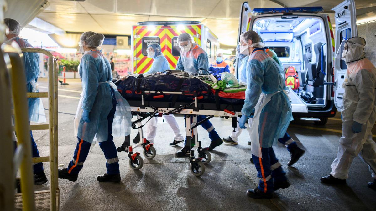 pat sicriu pandemie coronavirus