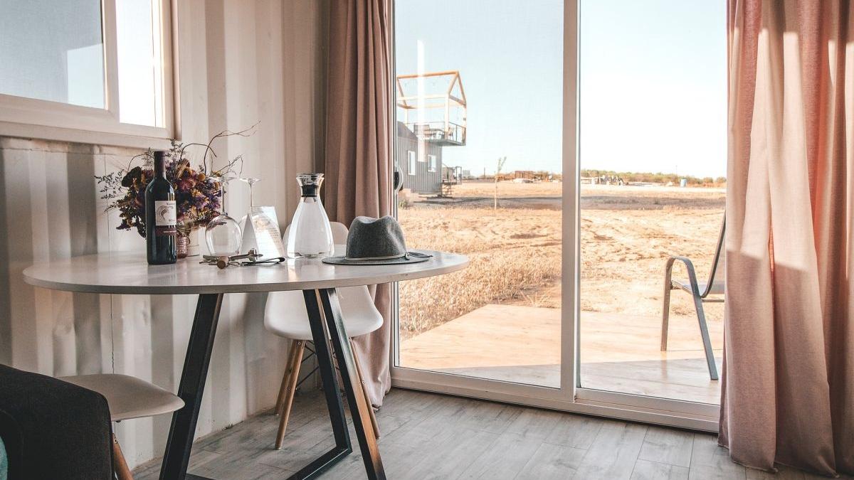 965 euro noapte cazare mamaia