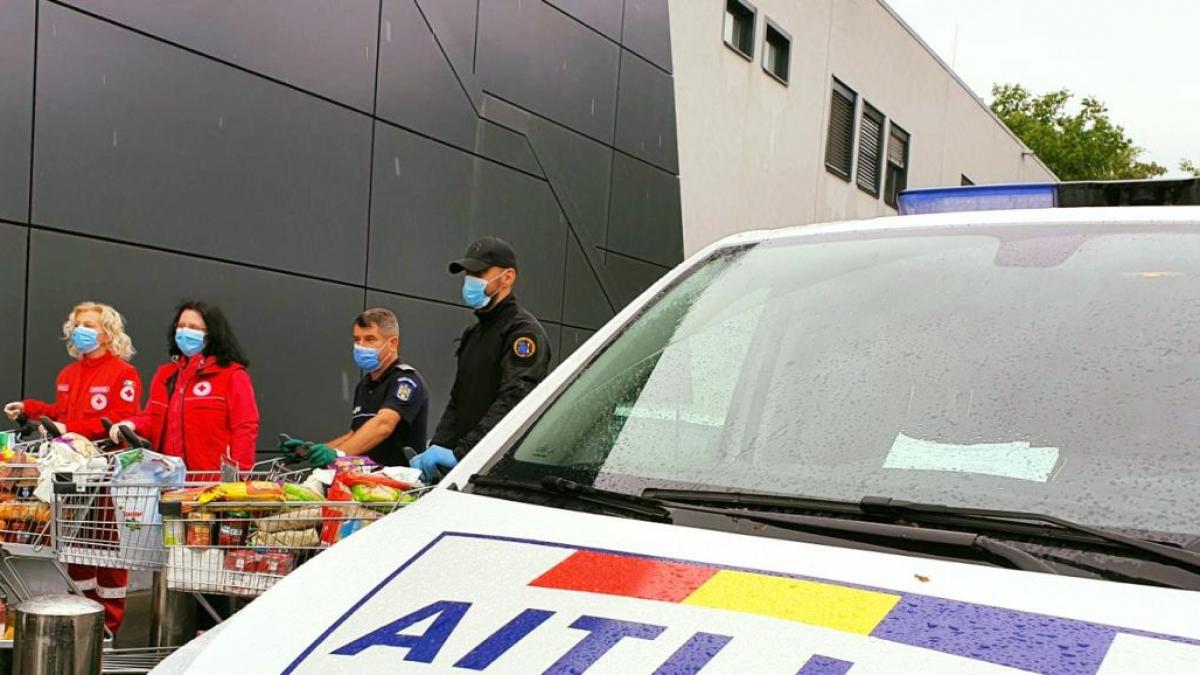 politistii din olt au donat sange iar cu tichetele primite au cumparat alimente familiilor nevoiase