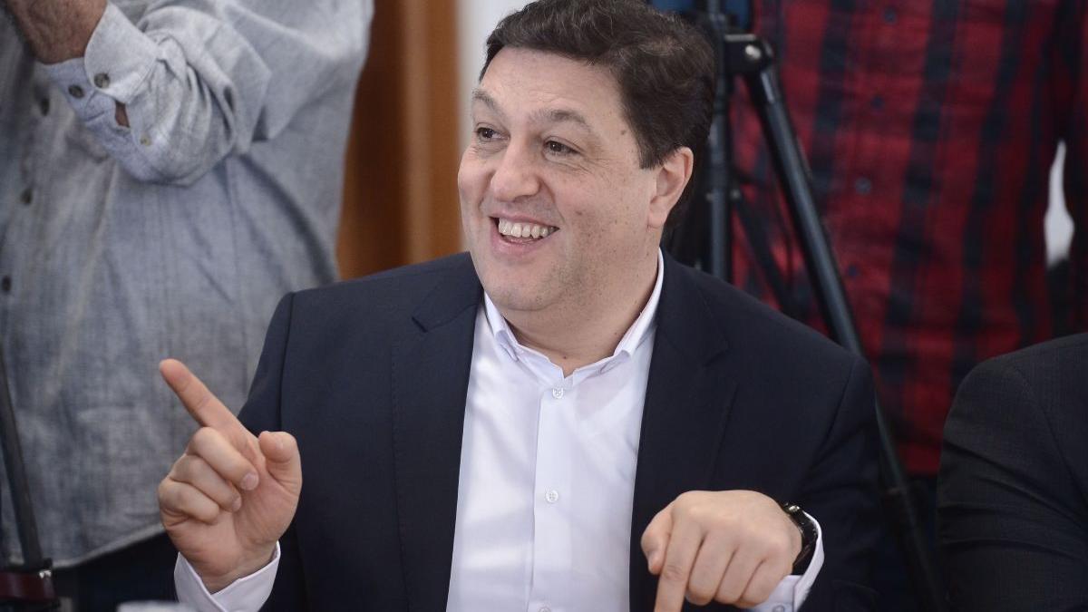 serban nicolae ironii klaus iohannis purtator de tacere vestitor de nimic