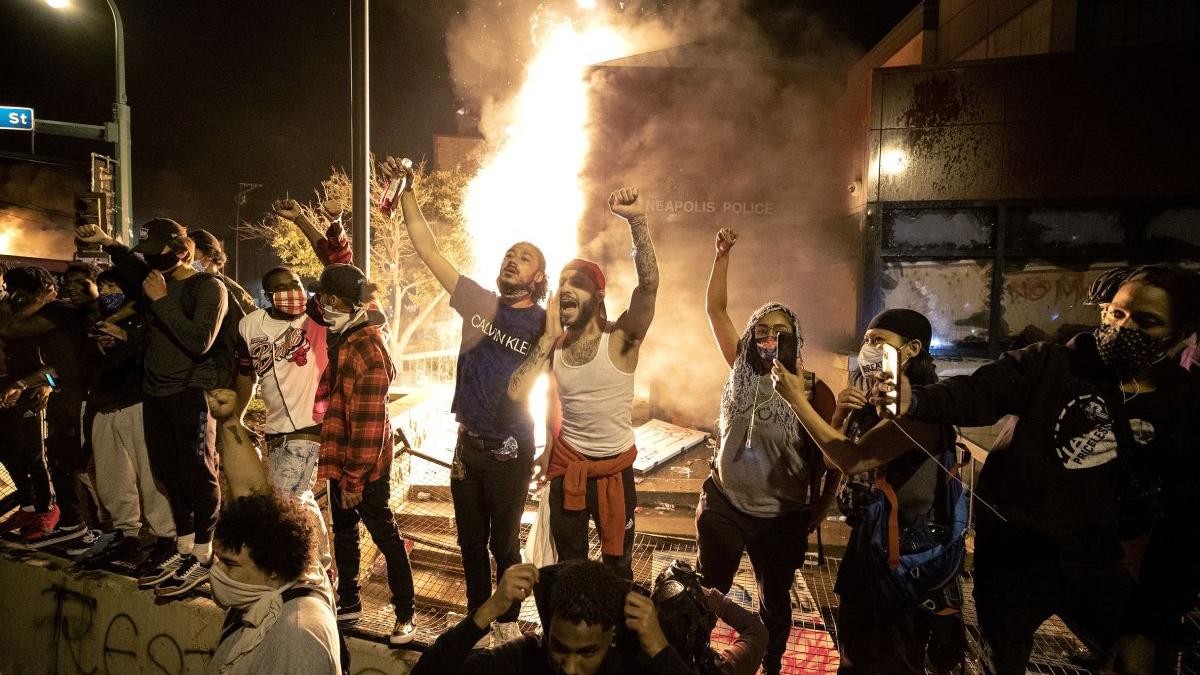 sapte oameni impuscati protest louisville sua
