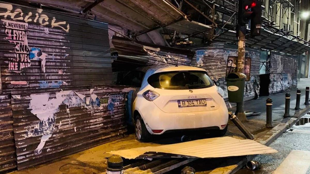 accident spectaculos in bucuresti politist lovit de un sofer oprit in trafic cum s a terminat