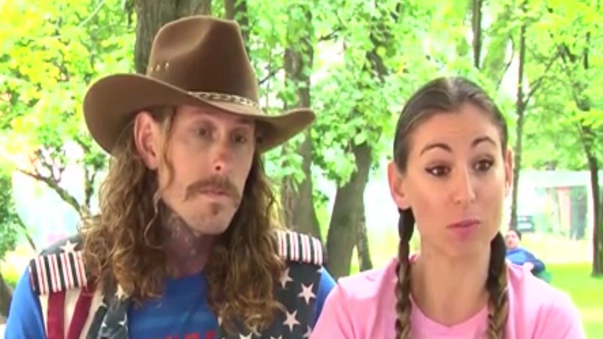 visul american reinventat in romania de un cuplu blocat in tara din cauza pandemiei