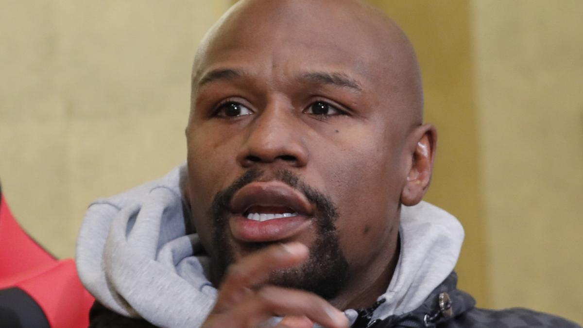 cunoscutul boxer floyd mayweather s a oferit sa plateasca pentru inmormantarea lui george floyd