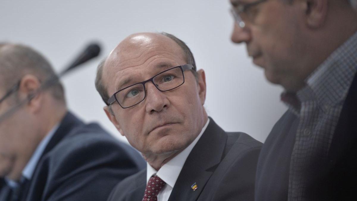 traian basescu interventie halucinanta emisiune tv