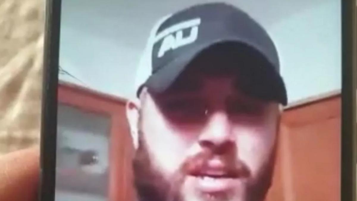 ce a patit un barbat din tulcea care se dadea smecher pe facebook si ameninta politia cu pistolul a