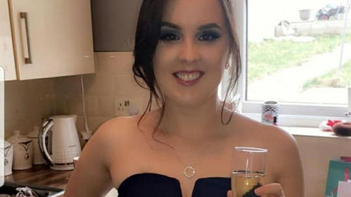 fusese domnisoara de onoare la nunta surorii sale dar cand a ajuns acasa a inceput cosmarul pentru