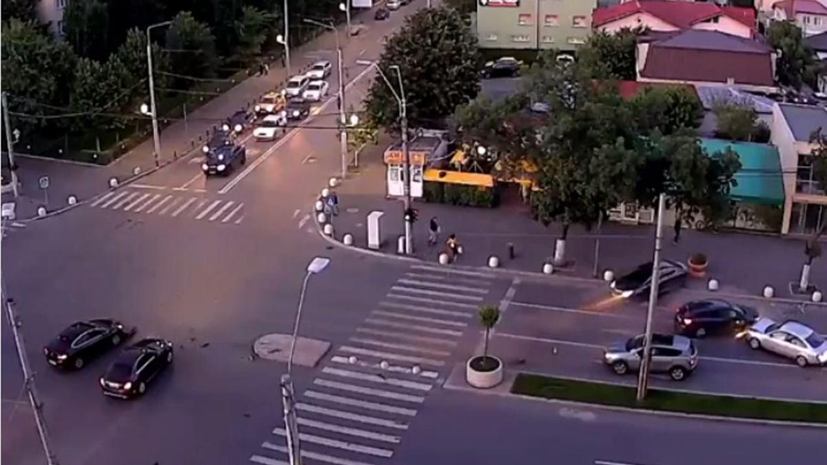 soferul vinovat de producerea accidentului cu sase masini din capitala a ramas fara permis