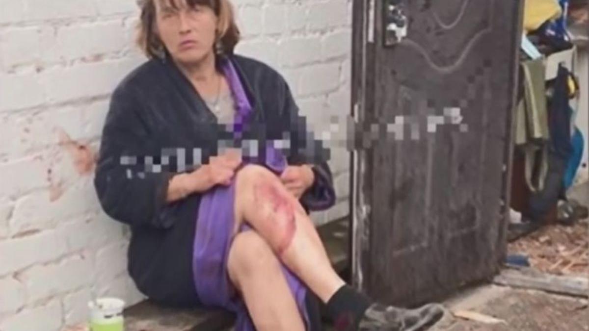 o femeie care si a macelarit prietenul a fost prinsa in timp ce se relaxa cu tigari si cafea