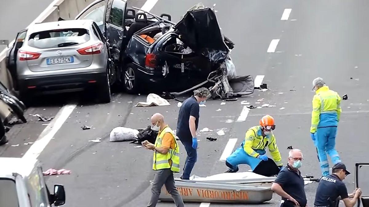 patru romani bebelus fetita au murit accident italia
