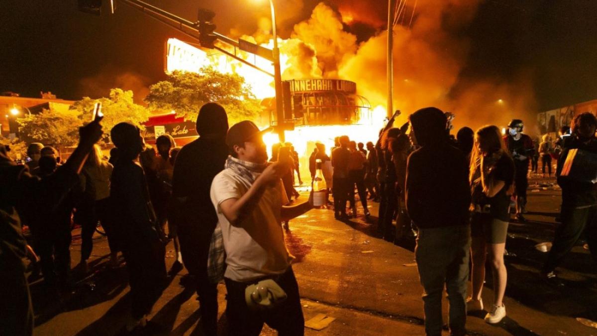 substantele chimice politie proteste covid