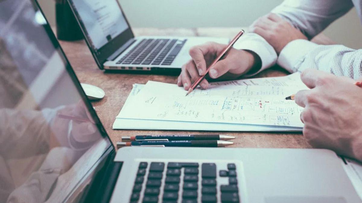 eurostat romanii muncesc peste 30 de ani