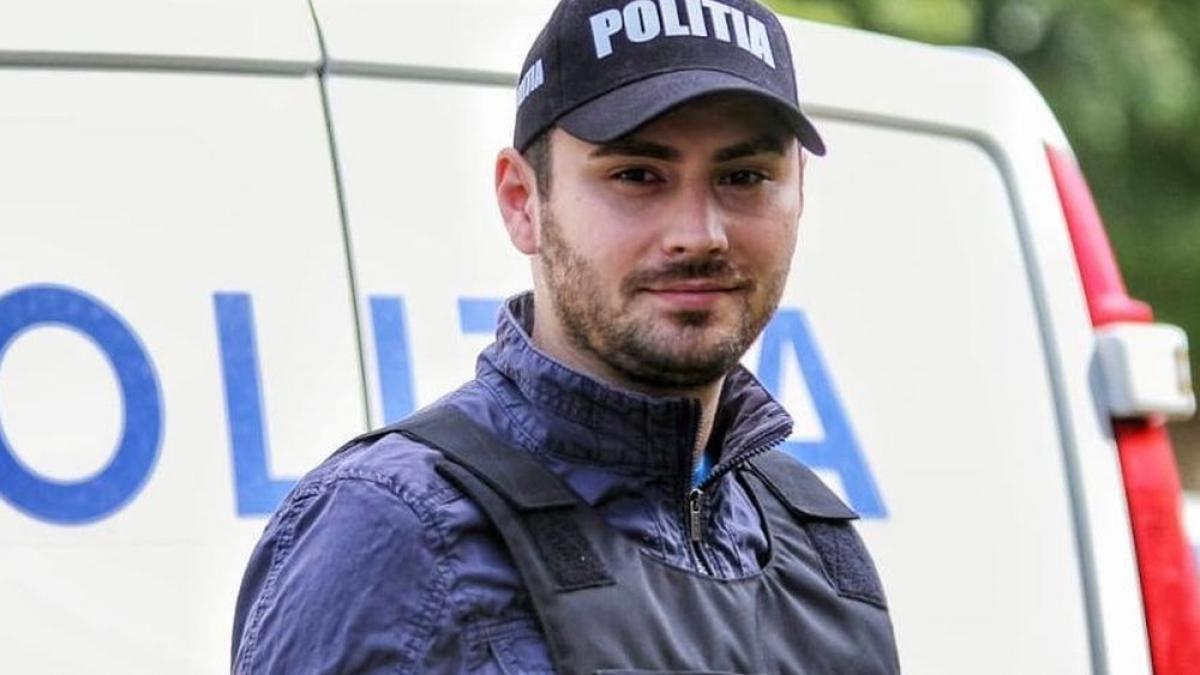 catalin iesise din tura si se ducea acasa pe drum a fost martor la un accident nu a stat pe ganduri