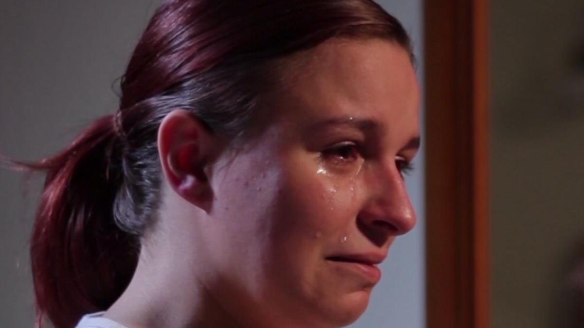 marturie din infernul traficantilor povestea larisei ziua trebuia sa ma culc cu tata noaptea