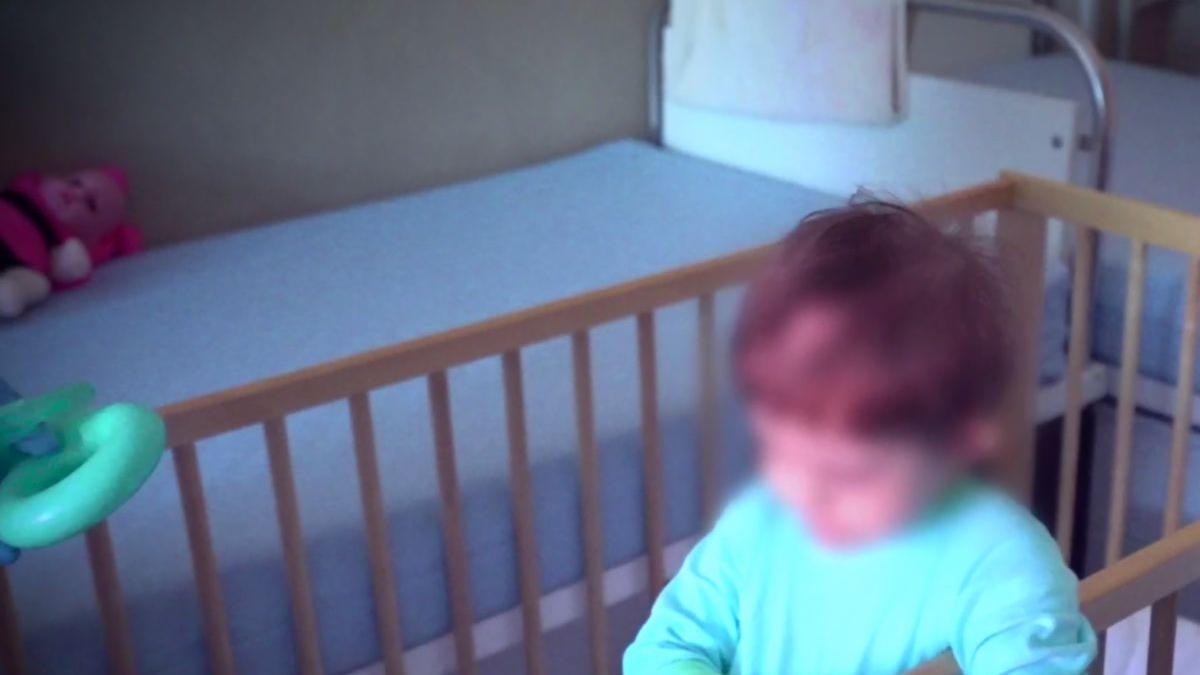 a pus copilul pe masa doctoritei si a spus nu ne trebuie reportaj cutremurator despre copiii